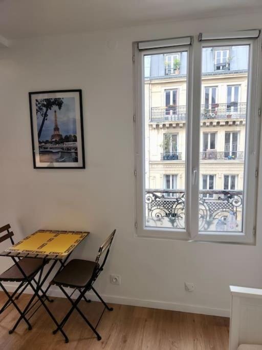 Superbe studio à MONTMARTRE Apartment in Paris