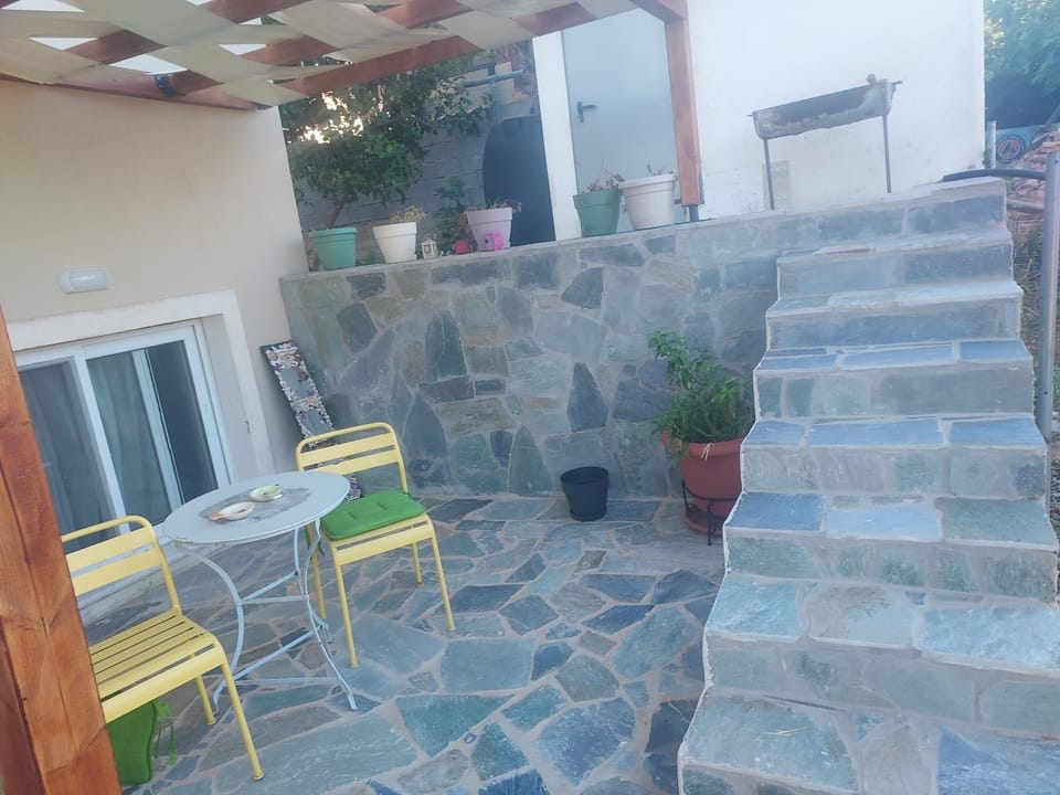 Dina Apartment in Decentralized Administration of Attica