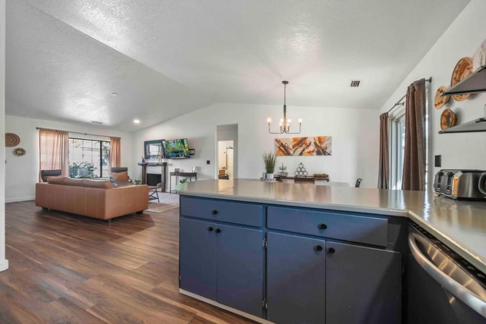 Perfect 3BR Minutes to Coffee Pot Trails House in Sedona