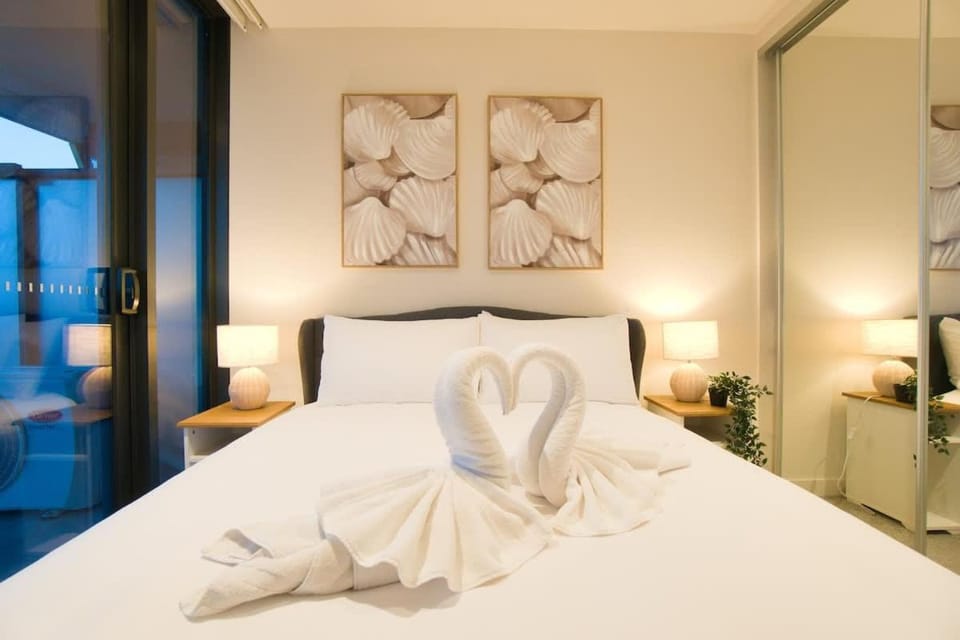 Coastal Retreat in Realm - Luxe 1BR Oasis Apartment in Adelaide