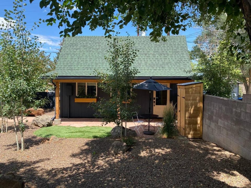 Property building, Garden view