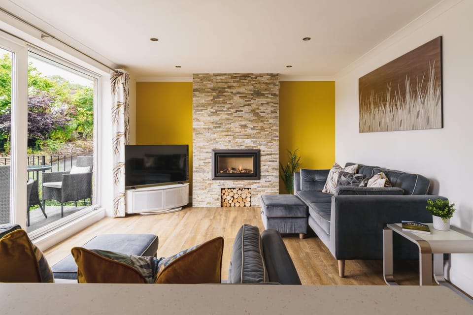 TV and multimedia, Living room, Seating area