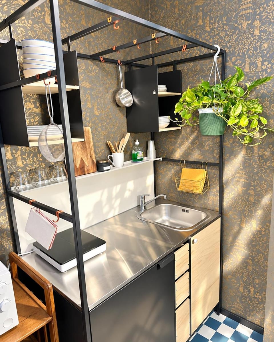 Kitchen or kitchenette