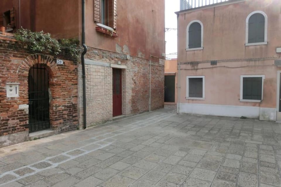 Central Star House Murano Apartment in Venice