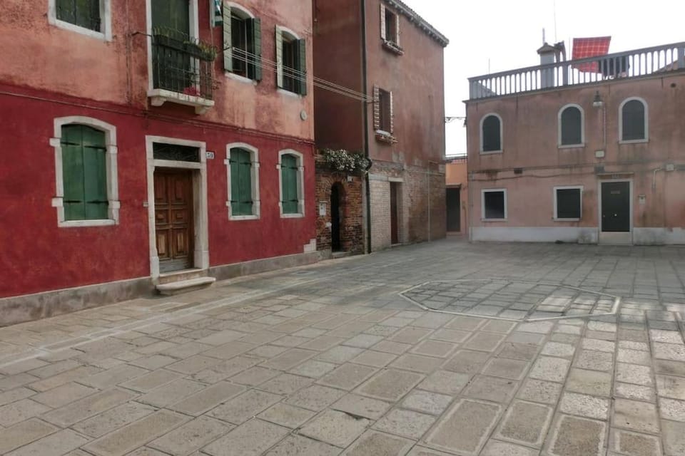 Central Star House Murano Apartment in Venice