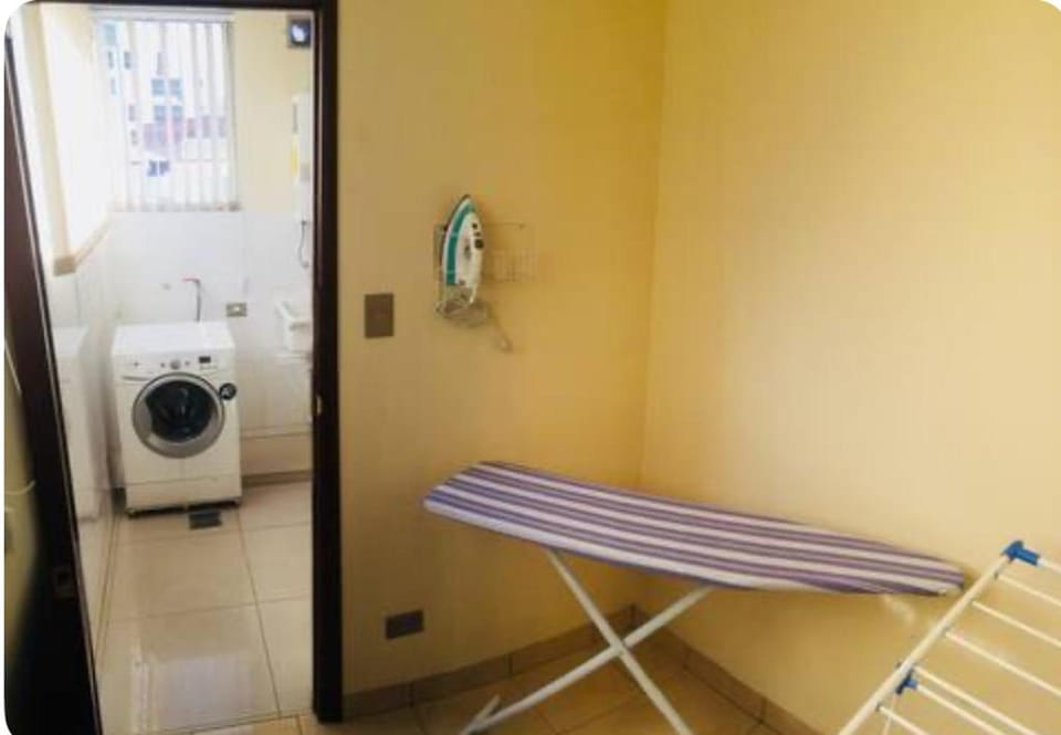 Amplios departamentos en el PRADO Apartment in Cochabamba