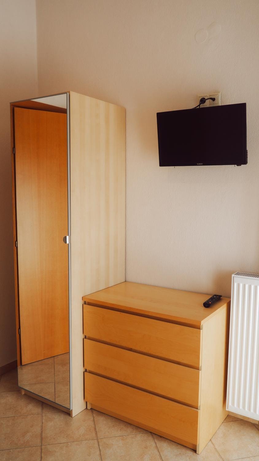 TV and multimedia, wardrobe