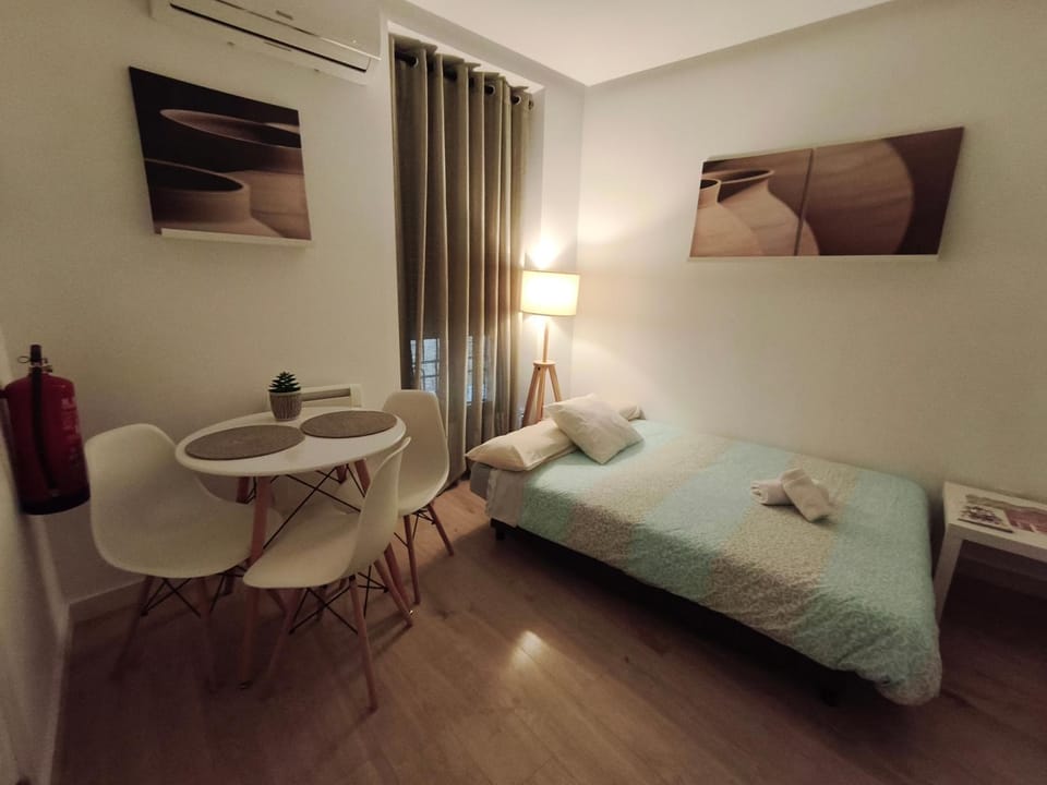 AT Marem II Apartment in Cáceres‎