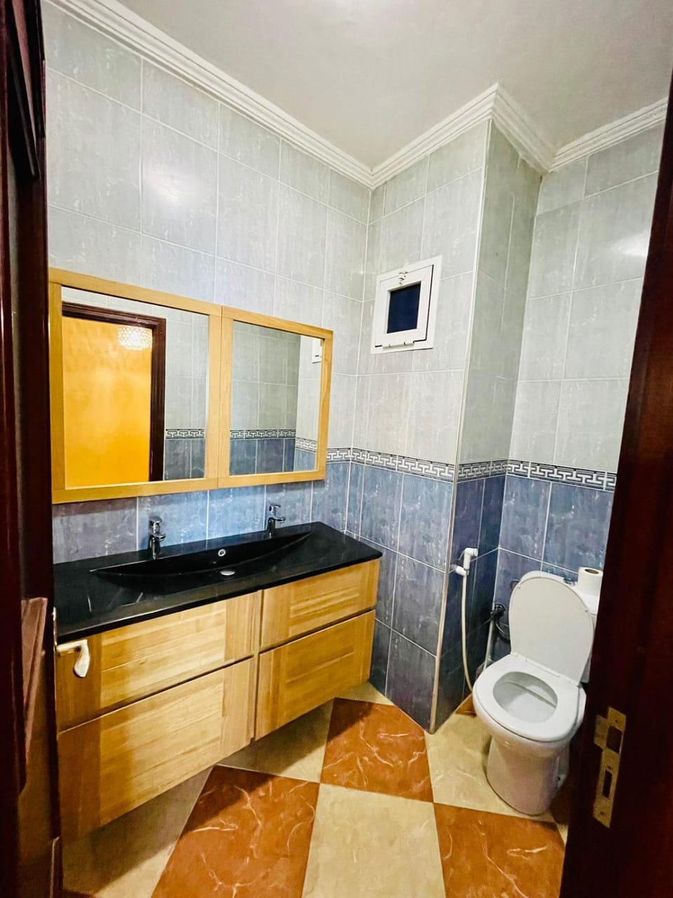 Maison de luxury Pour les clients qui me demandent si je serai présent, oui, nous sommes toujours là pour vous Apartment in Tangier
