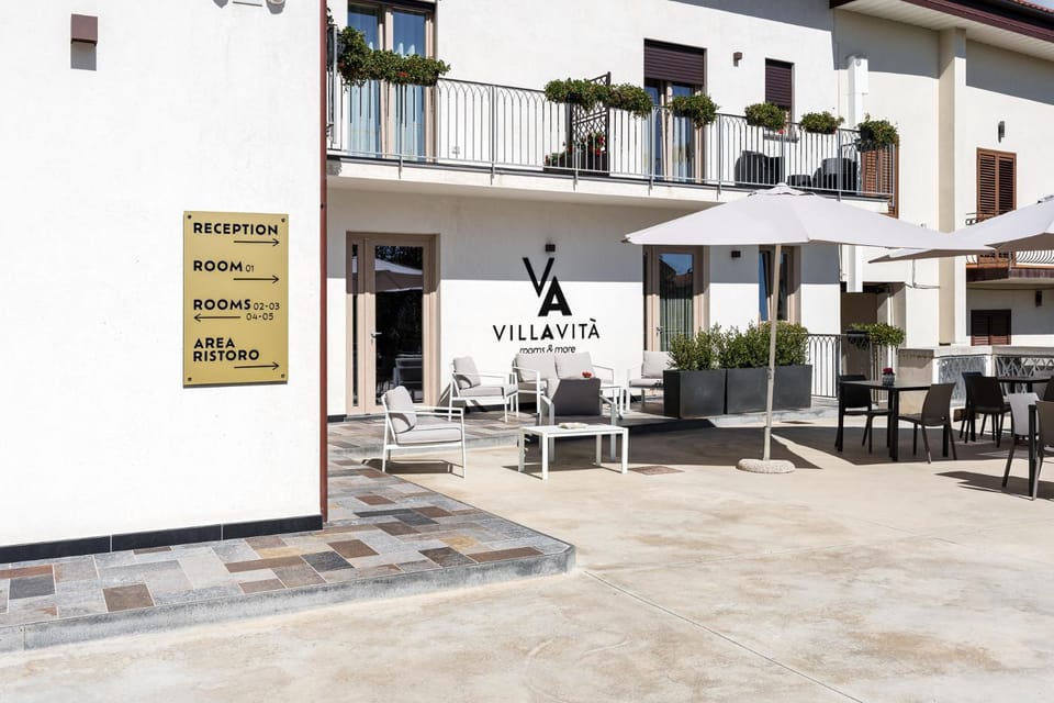 Restaurant/places to eat, Banquet/Function facilities