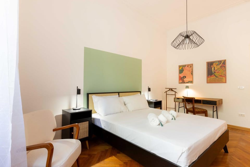 Trieste Guesthouse - ZENO 48 Bed and Breakfast in Rome