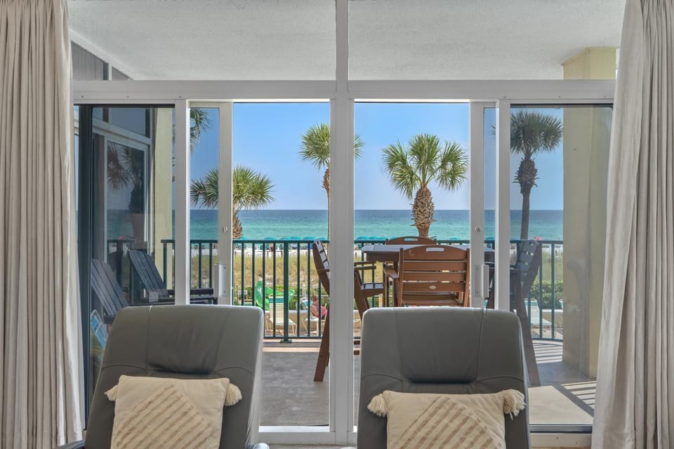 Jade East Towers 0140 by Newman-Dailey Apartment in Destin