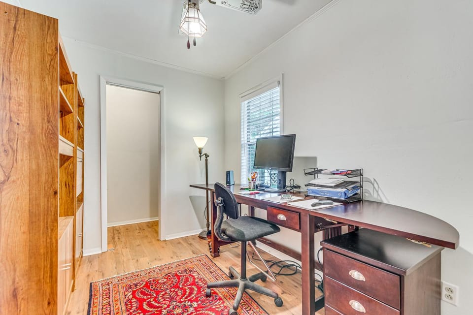 1 Mi to Beaches: Fairhope Home w/ Yard! House in Fairhope