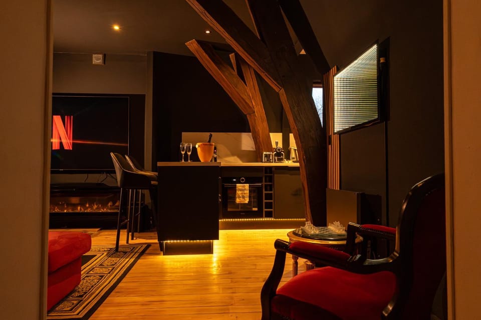 TV and multimedia, Living room, Seating area