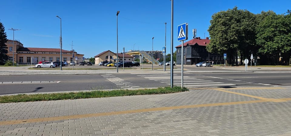 Street view, Location, Parking