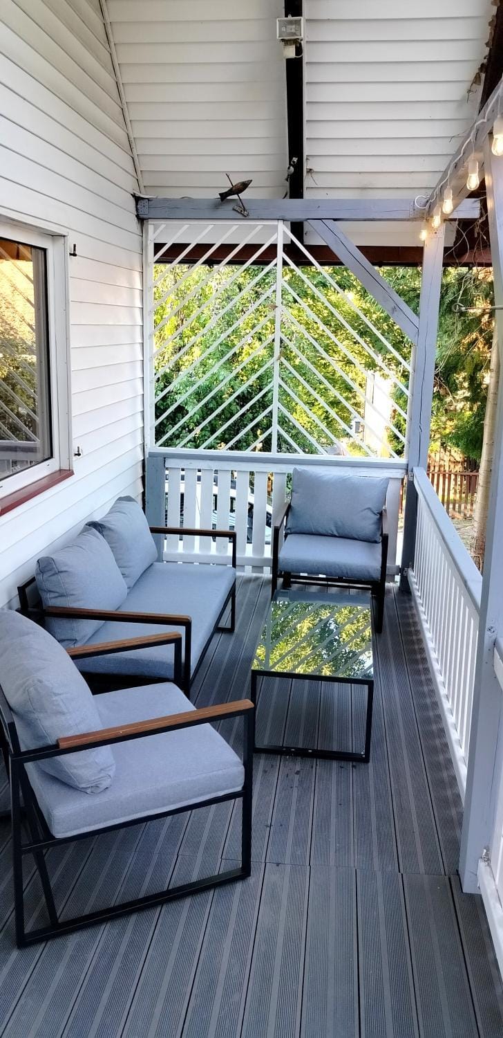 Property building, Balcony/Terrace