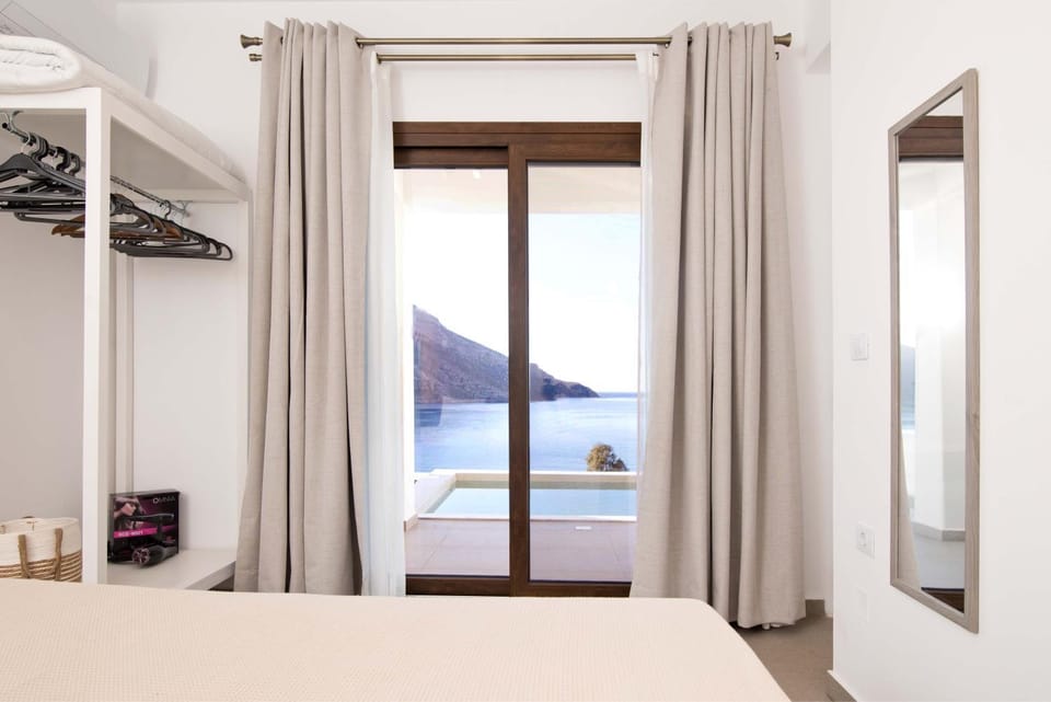 Natural landscape, Bedroom, Sea view