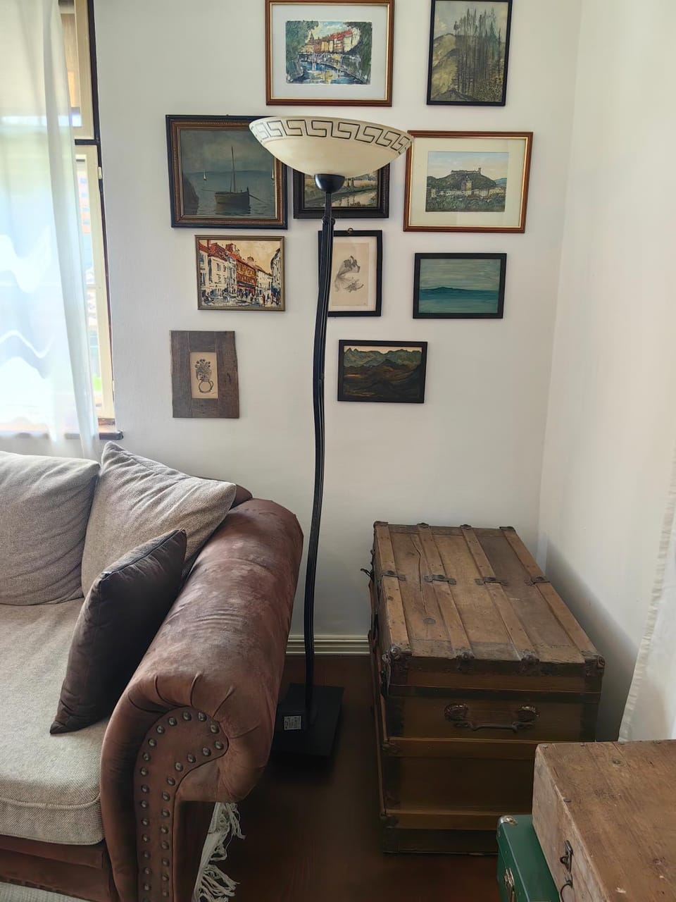 Living room, Decorative detail, Seating area