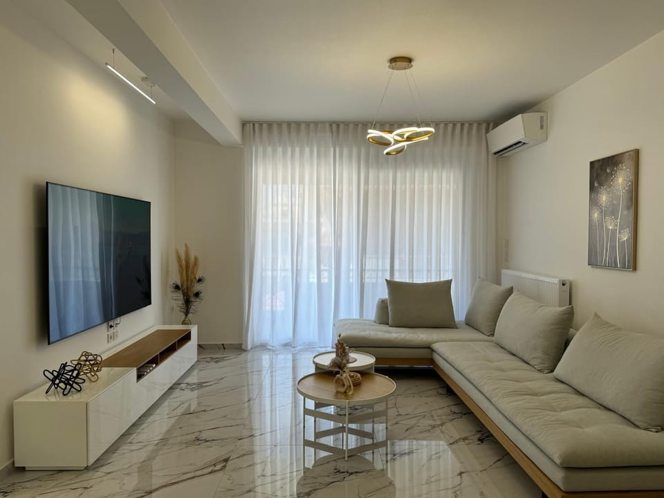 TV and multimedia, Living room, Seating area, air conditioner