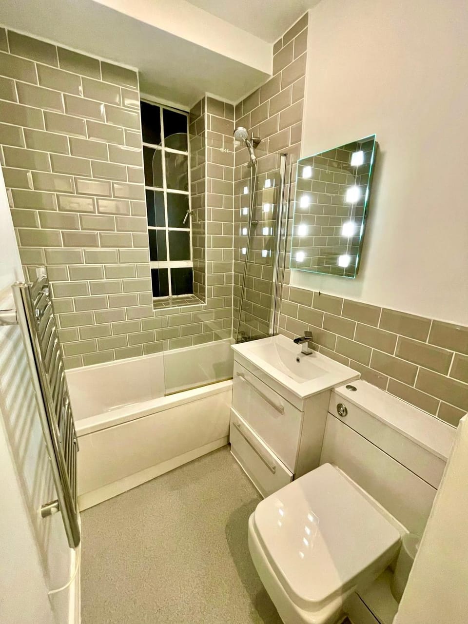 Shower, Toilet, Bathroom, Bath, bidet, hair dryier, towels