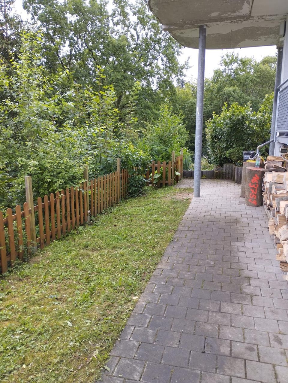 Property building, Garden, Balcony/Terrace