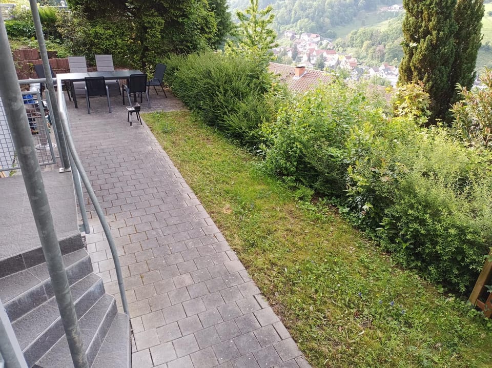 BBQ facilities, Balcony/Terrace, Garden view