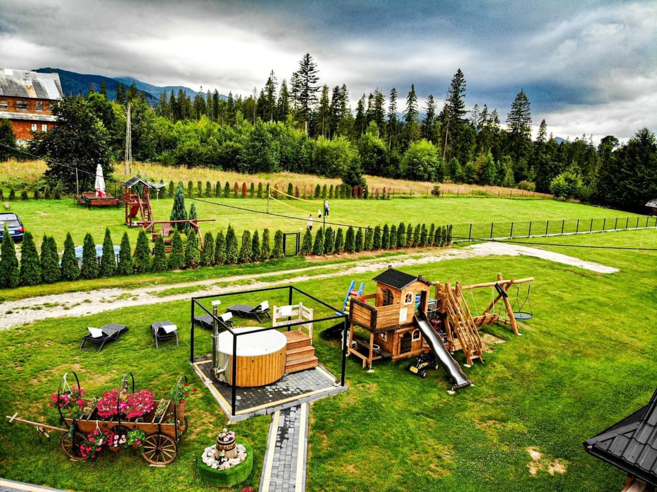 Garden, Hot Tub, Hot Tub