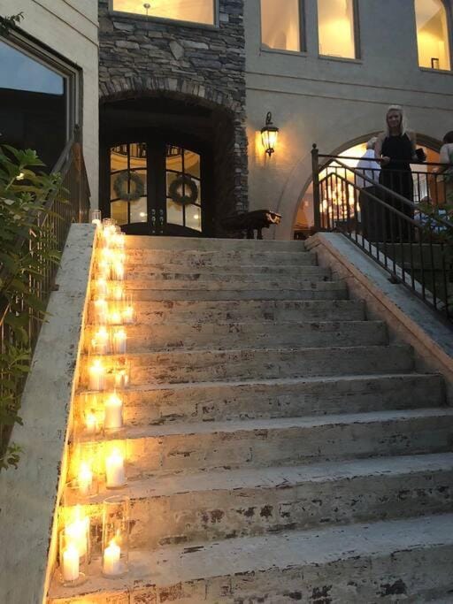 Facade/entrance, Night