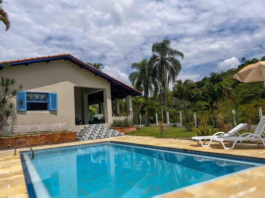 Casa Acuri House in Sao Jose dos Campos