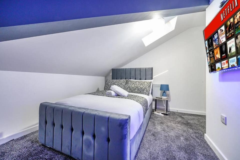 -4F421- For your Relaxed,Cosy stay,Free Parking Apartment in Dewsbury