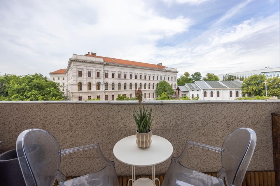 Property building, Patio, View (from property/room), Balcony/Terrace, Balcony/Terrace, Seating area