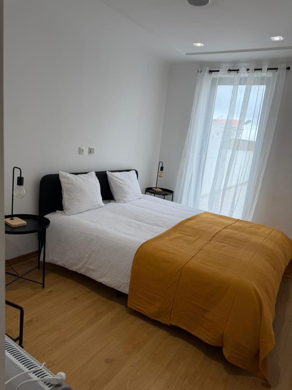 Elegant Getaway - Spacious 3 Bedroom Apartment -Lisbon Baixa da Banheira Apartment in Setubal District