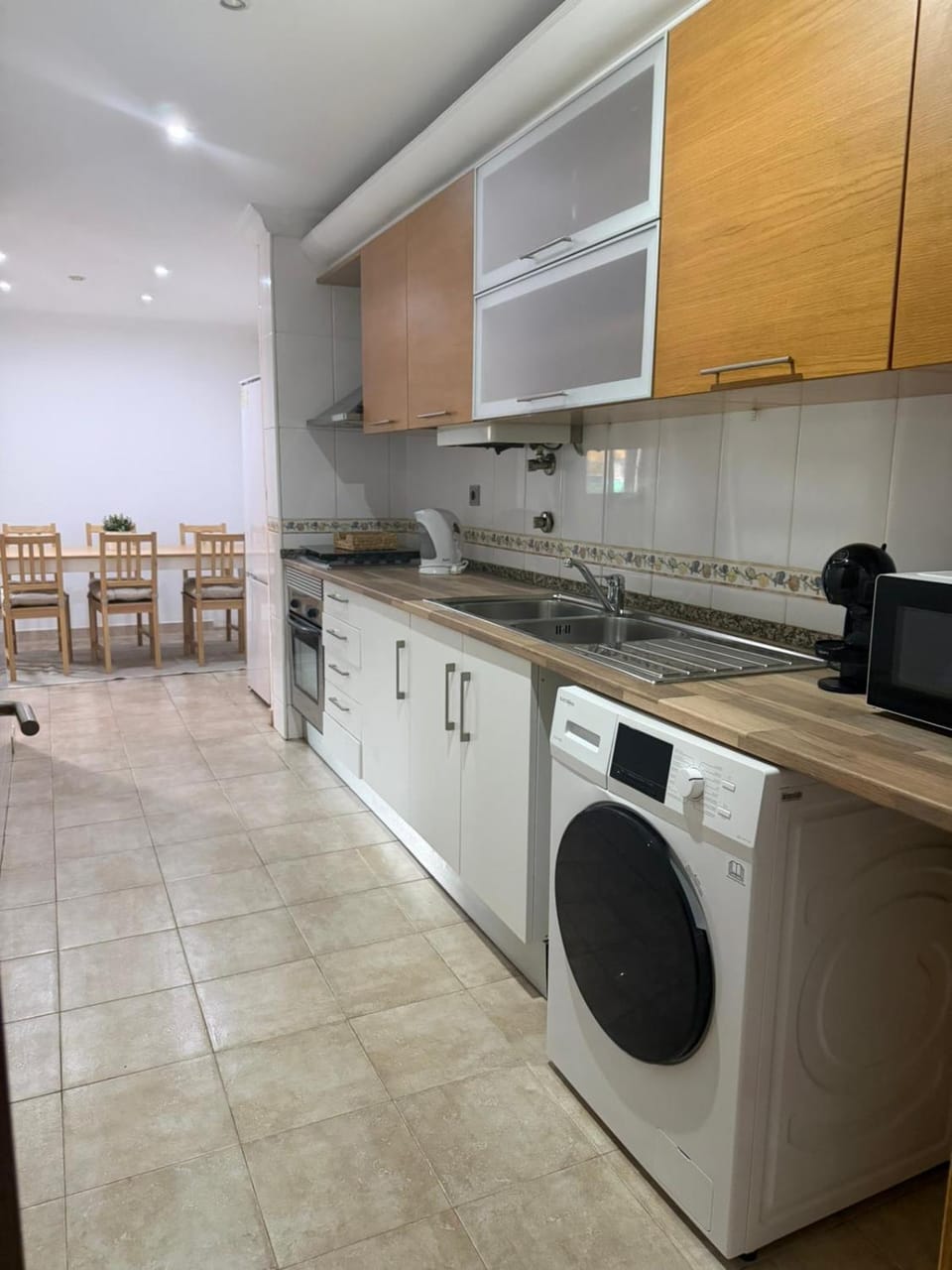 Elegant Getaway - Spacious 3 Bedroom Apartment -Lisbon Baixa da Banheira Apartment in Setubal District