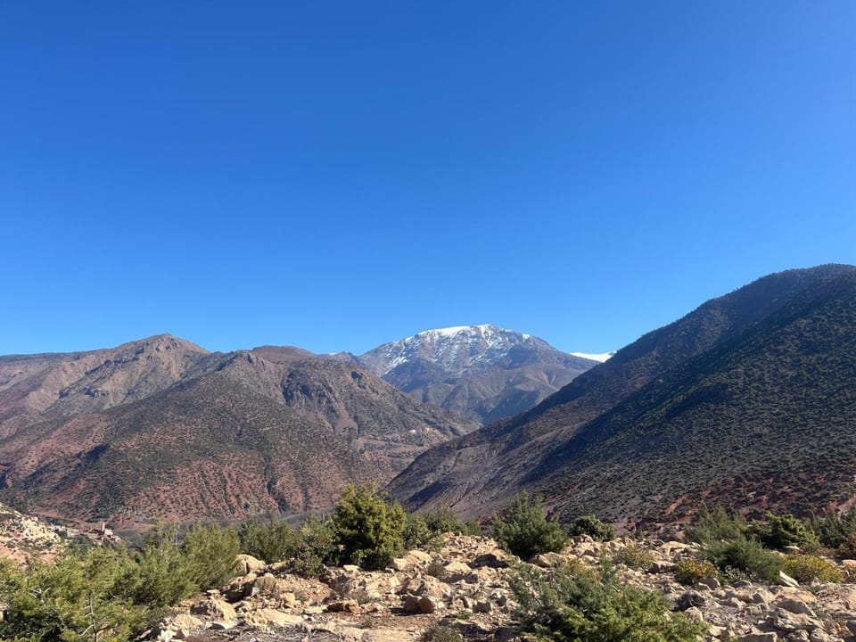 Nearby landmark, Spring, Day, Natural landscape, Mountain view
