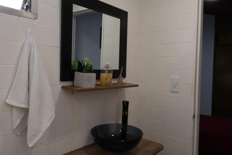 Bathroom, towels
