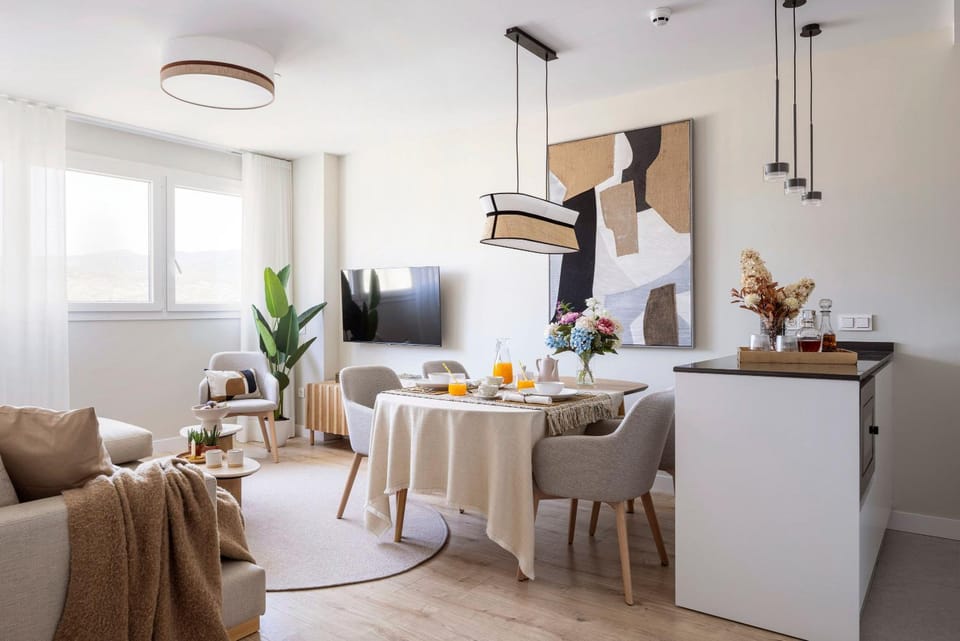 TV and multimedia, Living room, Dining area