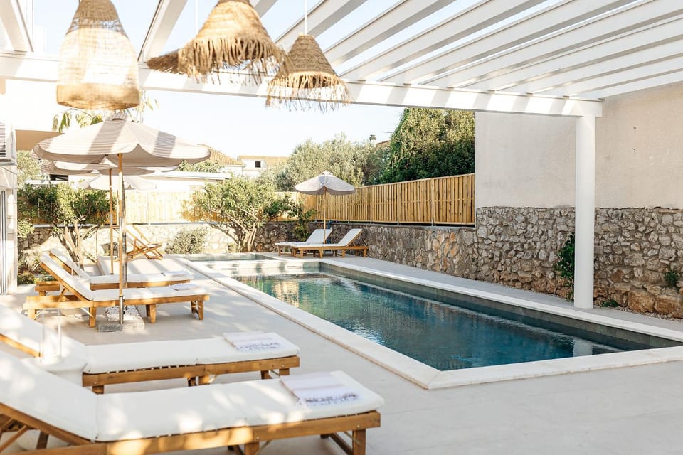 Balcony/Terrace, Swimming pool, Swimming pool