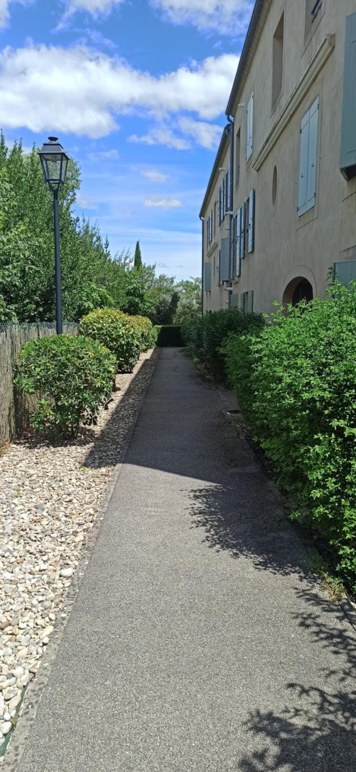 Le Mas Cayrel Apartment in Uzes