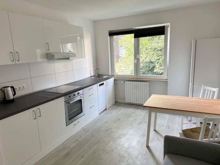 City Apartment with WIFI, Kitchen and 4K TV Apartment in Essen