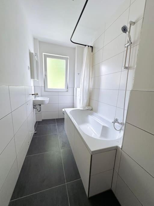 City Apartment with WIFI, Kitchen and 4K TV Apartment in Essen