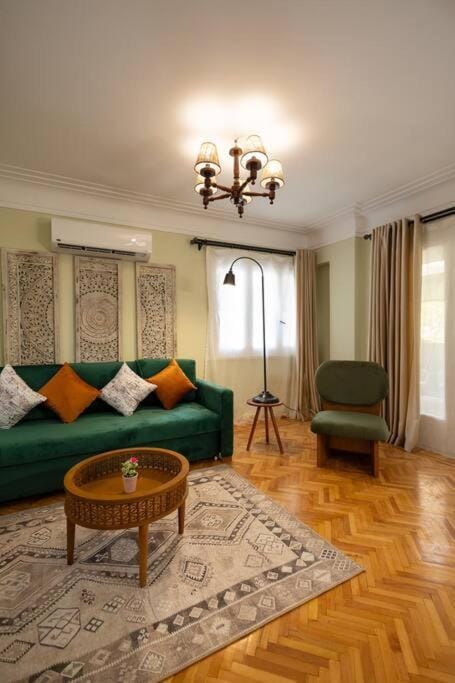 Living room, Seating area