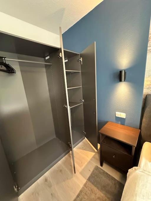 Photo of the whole room, wardrobe
