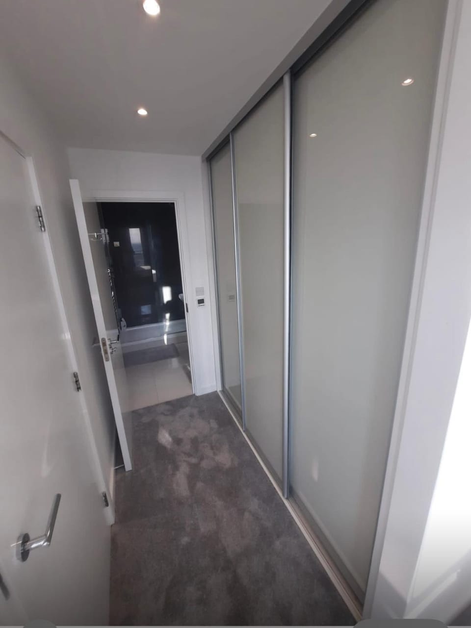 Spacious 3 bed apartment with stunning views Apartment in Croydon