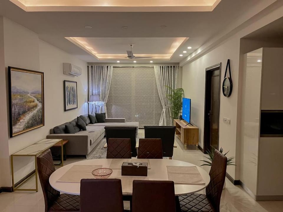 The Bliss Central - Elysium Tower Opp Centaurus Mall Apartment in Islamabad