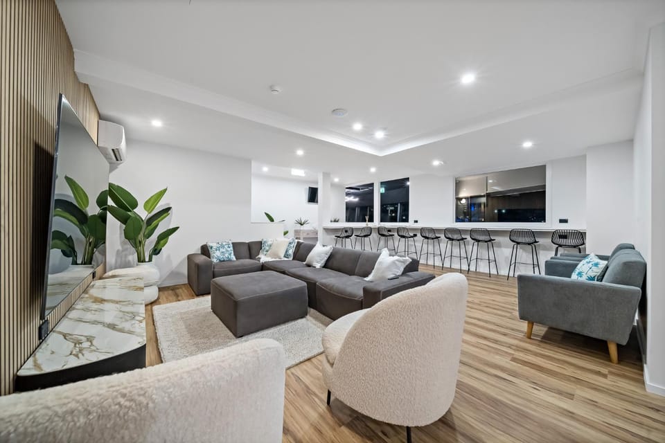 Lounge or bar