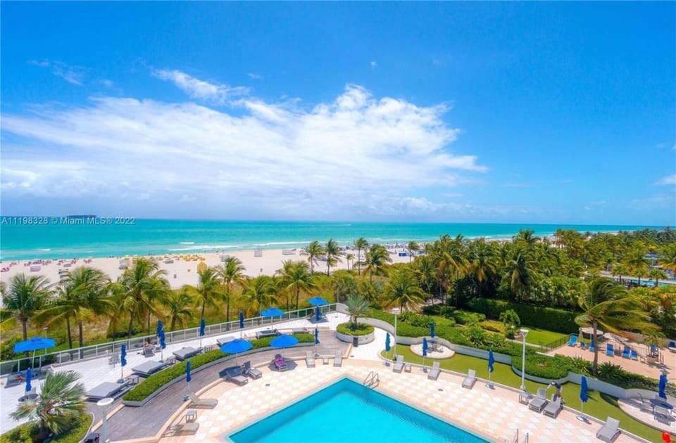 Romantic-Condo-Miami beach-Spectacular-Ocean view Apartment hotel in Flamingo Lummus