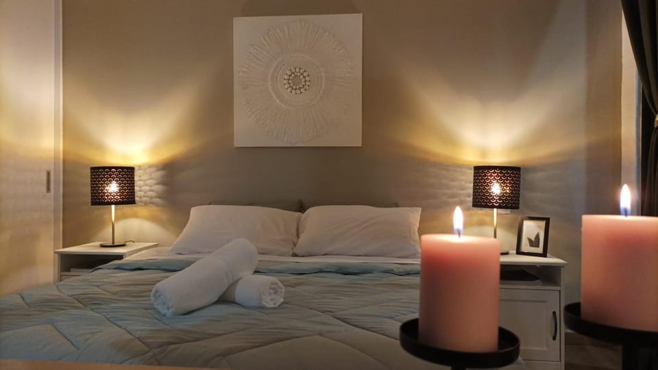Bed, Bedroom, Dinner, wedding