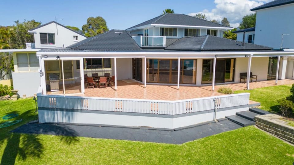 Property building, Patio, BBQ facilities, Garden, Other