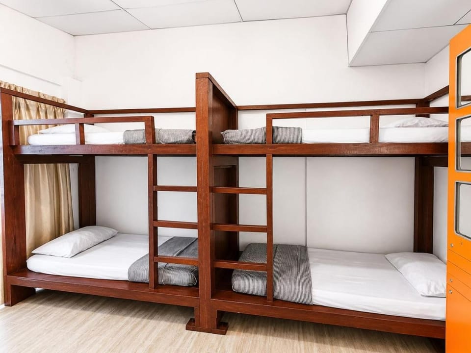 Bed, Bedroom, bunk bed