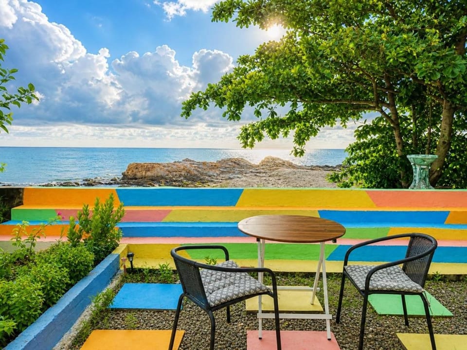 Natural landscape, Balcony/Terrace, Sea view